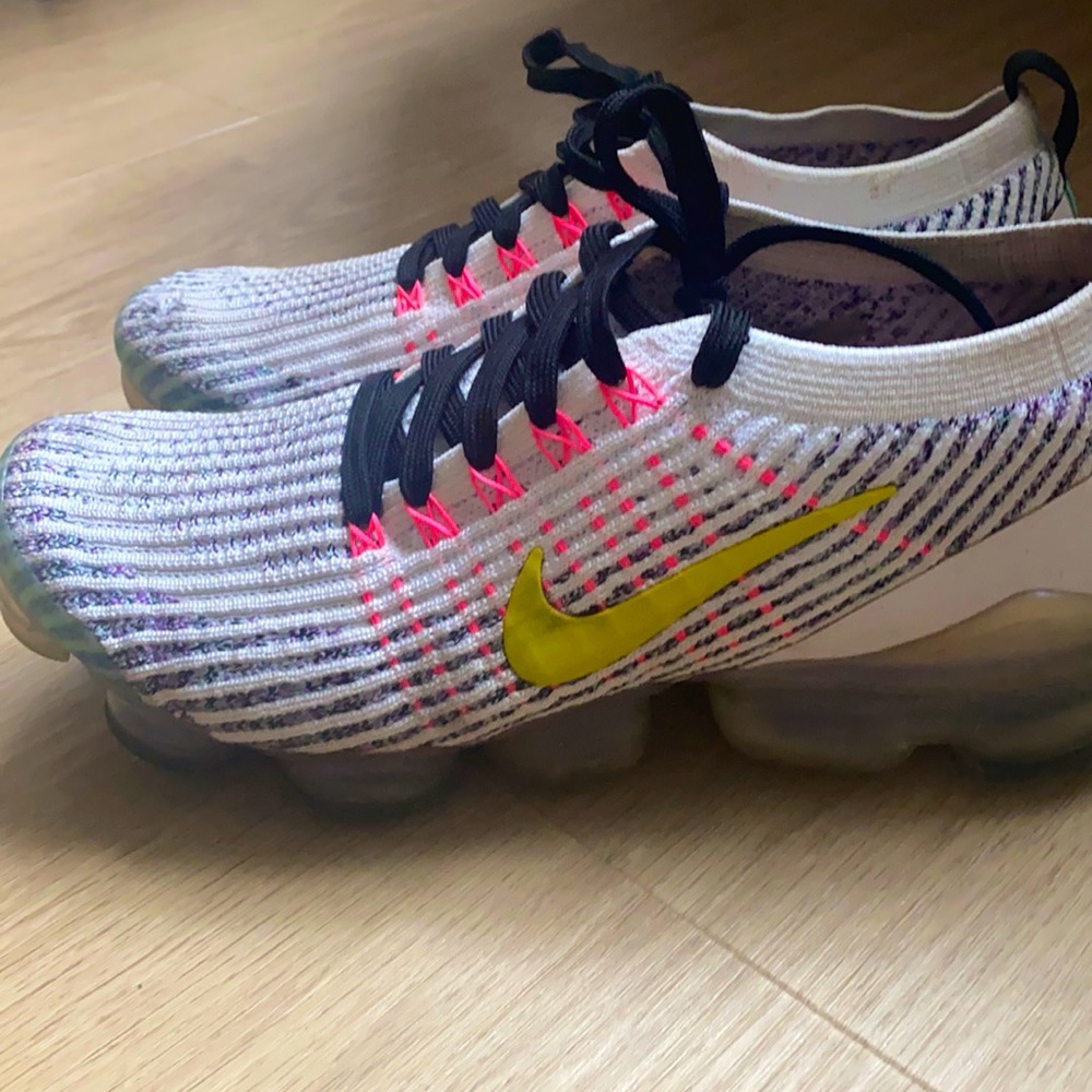Nike Air VaporMax Flyknit US W 8.5 / M 7